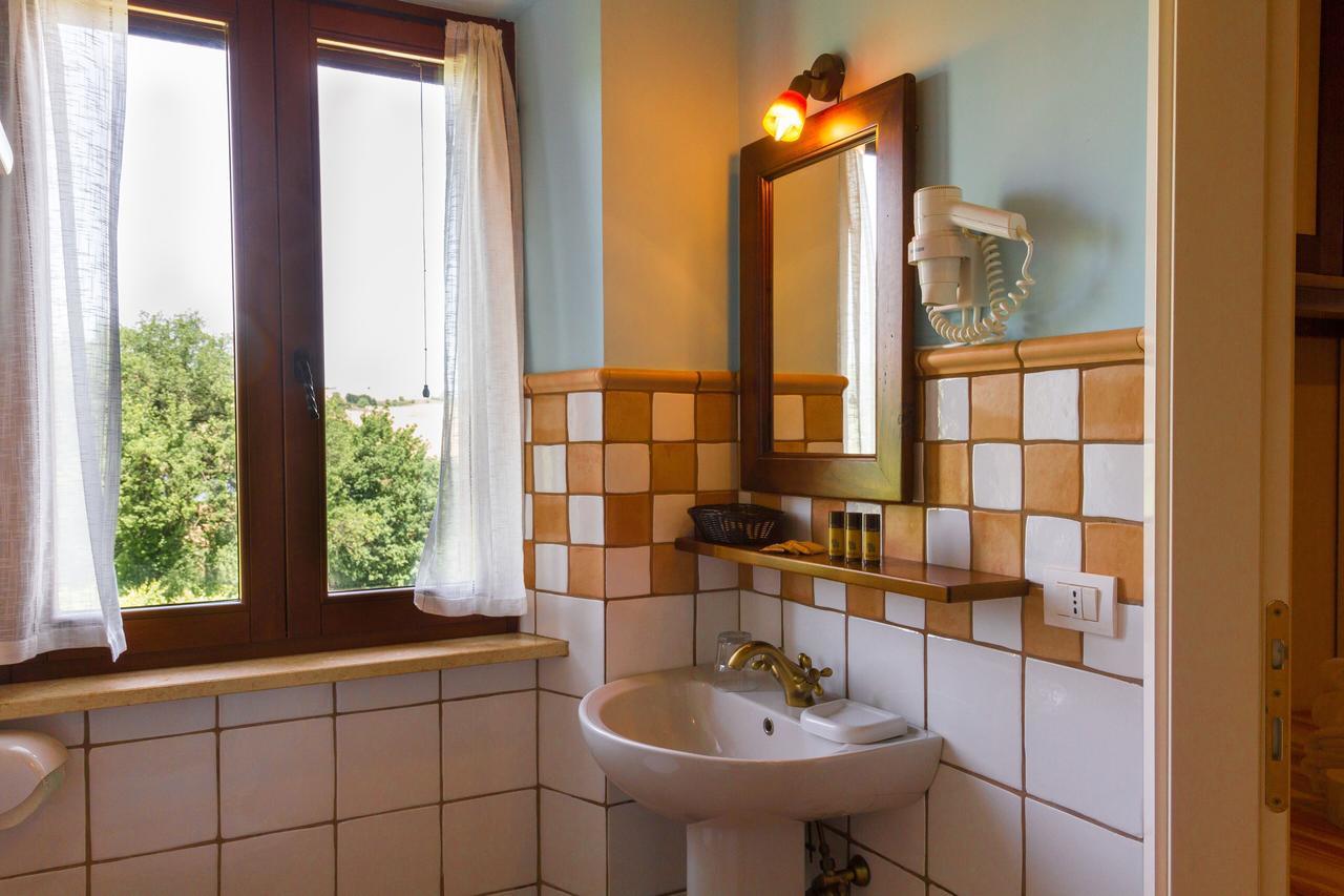 Agriturismo Vecchio Gelso Ortezzano Εξωτερικό φωτογραφία